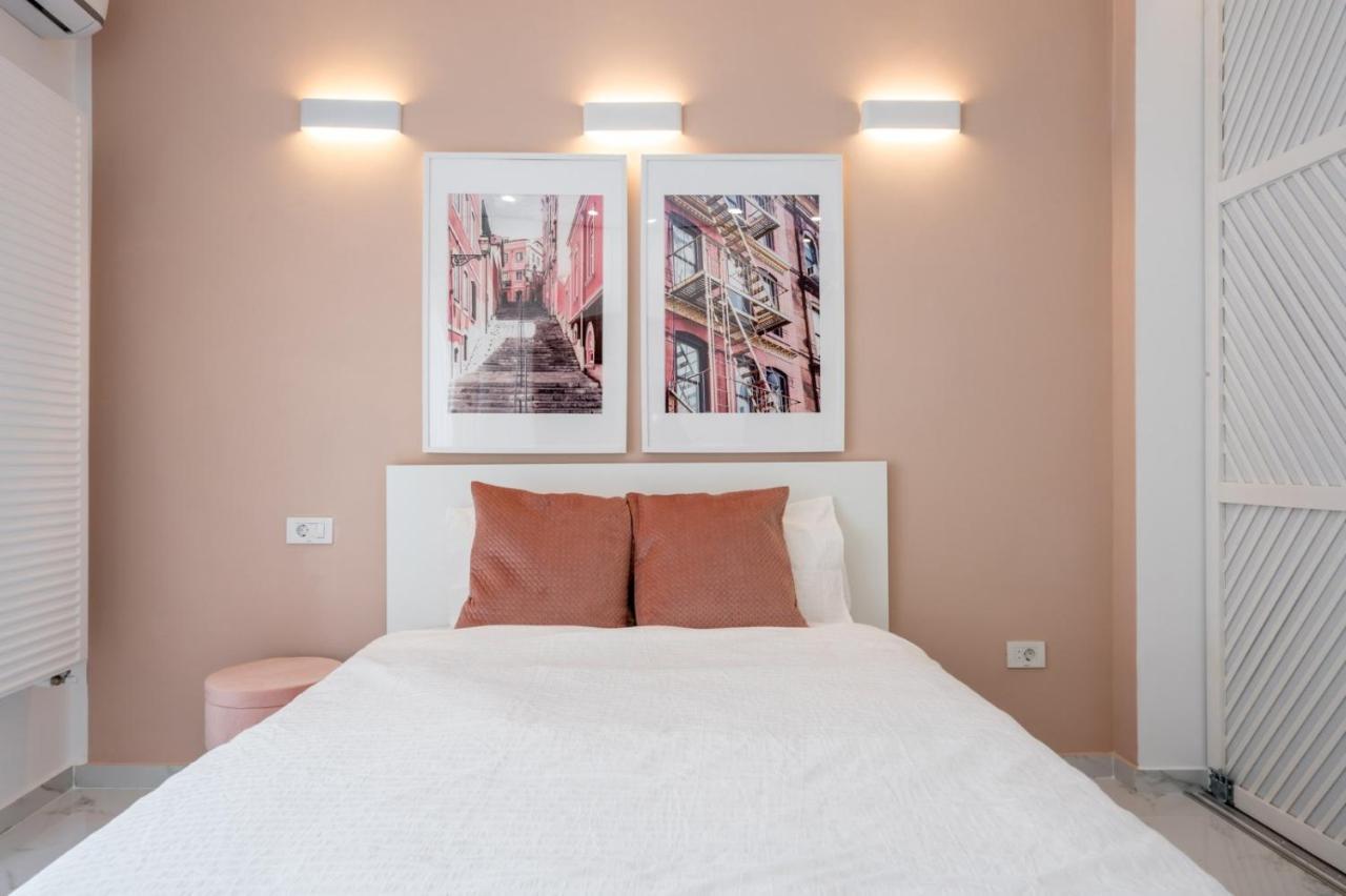 Fantastic City Center Apartment ブカレスト エクステリア 写真